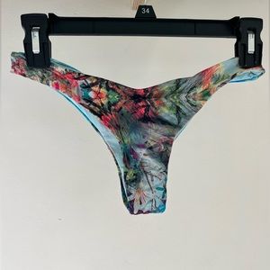 Cheeky bathing suit bottoms